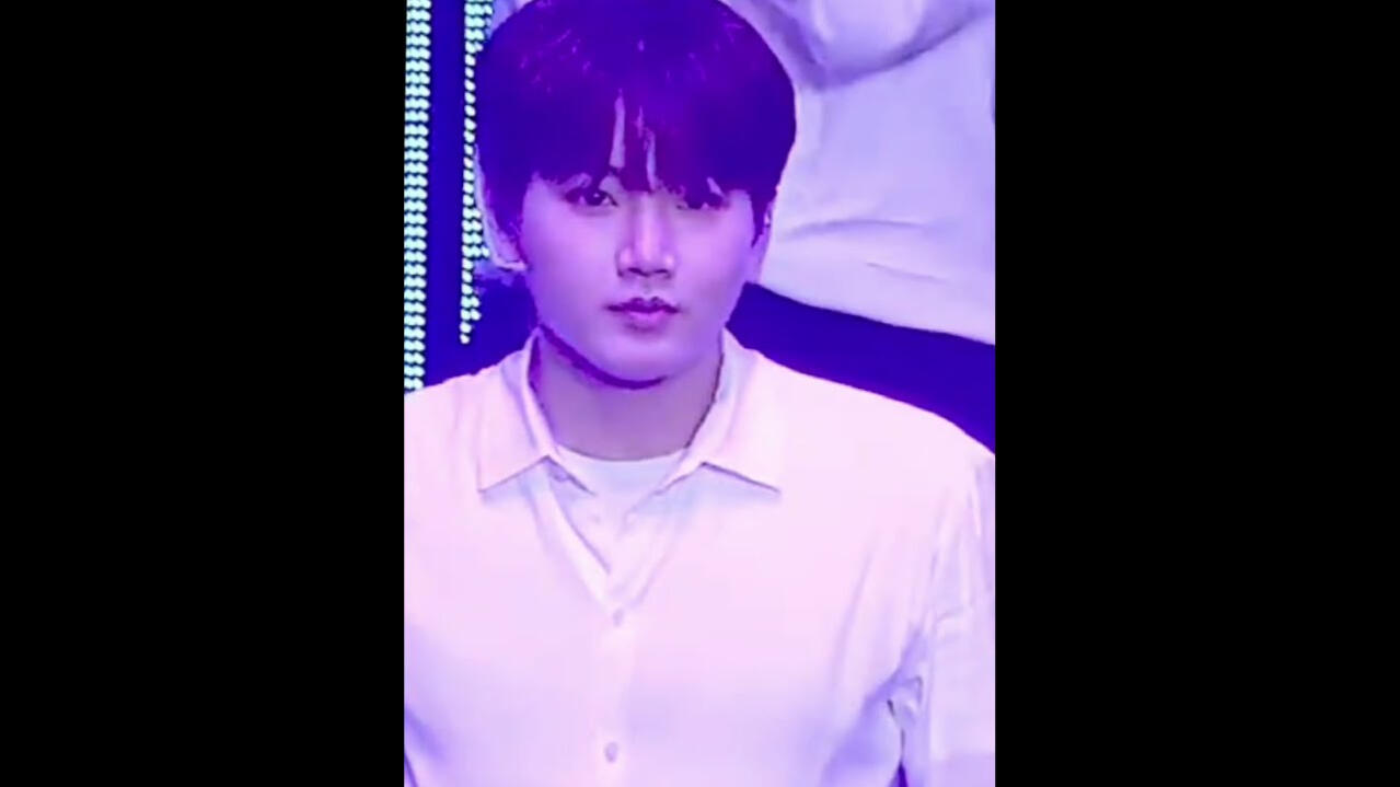 JUNKYU - BOY Fancam Teuday